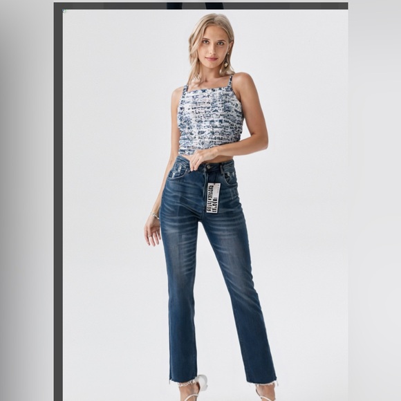 Boyfriend Jeans Slightly Distressed New Almost famous ~Denim Sz 5 Juniors - Picture 1 of 5